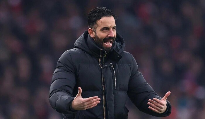 أموريم يتكفل بتكاليف حضور عائلات الجهاز الفني لنهائي الدوري الأوروبي