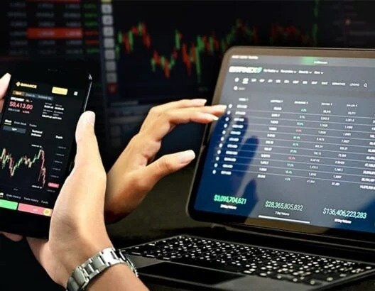 «الاستثمار الوهمي فخ الطماعين».. كيف خدعت منصة FBC آلاف المواطنين
