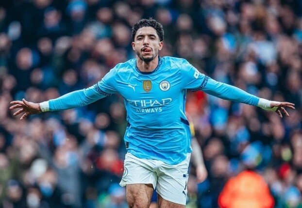 جوارديولا يعلن تشكيل مانشستر سيتي ضد توتنهام اليوم.. ما هو موقف عمر مرموش؟