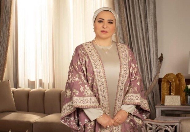 السيدة انتصار السيسي تهنئ أقباط مصر بعيد القيامة المجيد