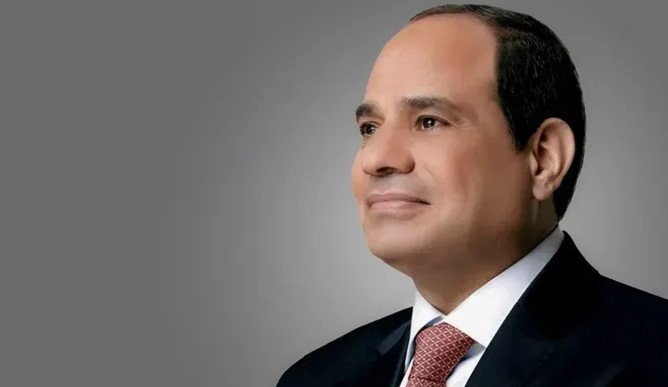 محافظ أسوان يهنئ رئيس الجمهورية بعيد الفطر المبارك