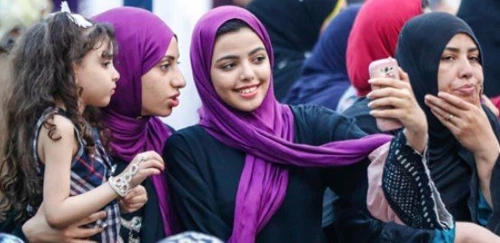 هبة عوف تحذّر من مظاهر سلبية بين الفتيات في صلاة العيد