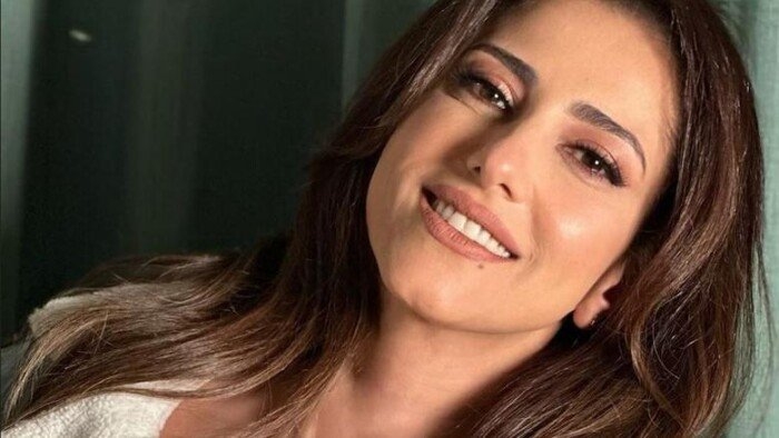 بالأبيض.. حنان مطاوع تخطف الأنظار في العرض الخاص لفيلم «habby birth day»