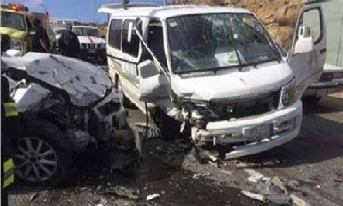 مصرع وإصابة 5 أشخاص في حادث تصادم مروع بطريق السويس
