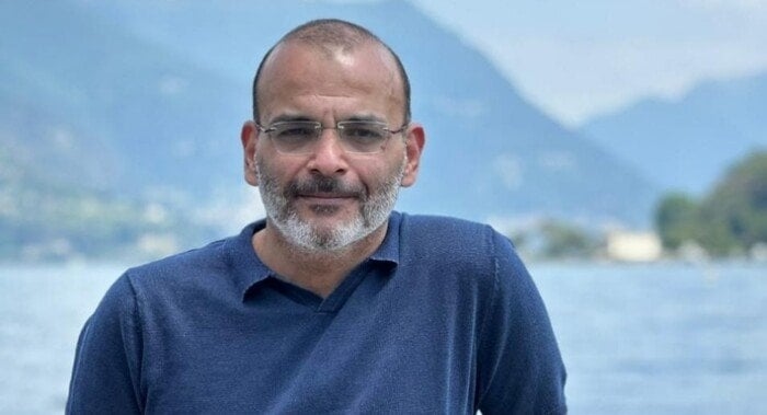 «من حسن حظي».. أول تعليق من أيمن بهجت قمر بعد التعاون مع عمرو دياب