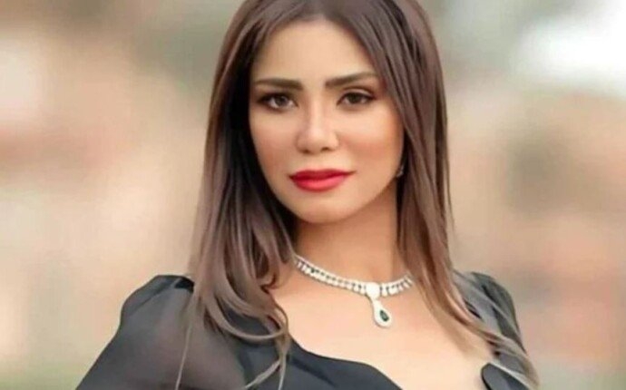 3 أيام رعب.. إيناس عز الدين تكشف كواليس تعرض زوجها لأزمة صحية