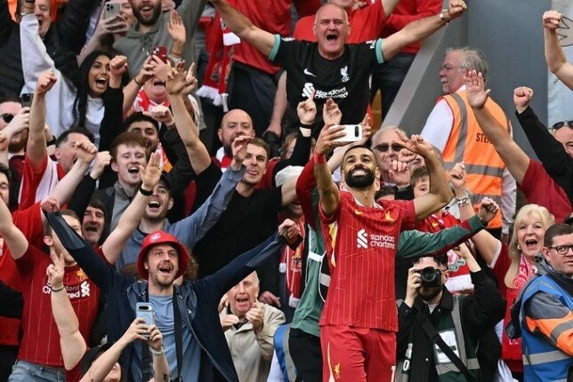 أول تعليق من محمد صلاح بعد تتويج ليفربول بلقب الدوري الإنجليزي