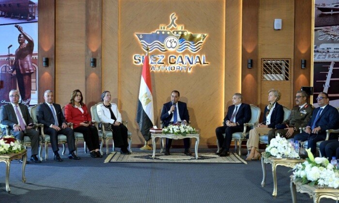 مدبولي: نشهد اليوم تحولًا جذريًا في أنشطة وخدمات قناة السويس وانفتاحها على العالم