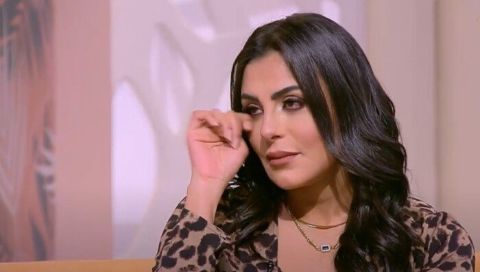 هاجر الشرنوبي باكية: كنت متعلقة بوالدي جدا وبعد وفاته ‏مريت بظروف نفسية صعبة
