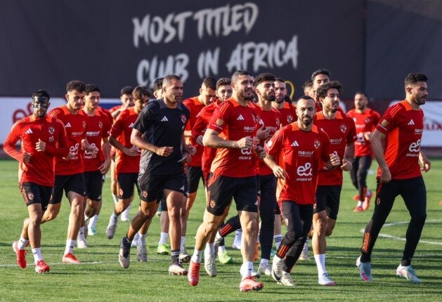الأهلي يستأنف تدريباته استعدادًا لموقعة الهلال في إياب ربع نهائي الأبطال «صور»