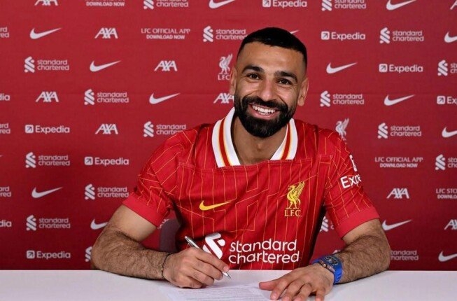 عاجل.. ليفربول يعلن تجديد عقد محمد صلاح.. سيبقى لنثر سحره