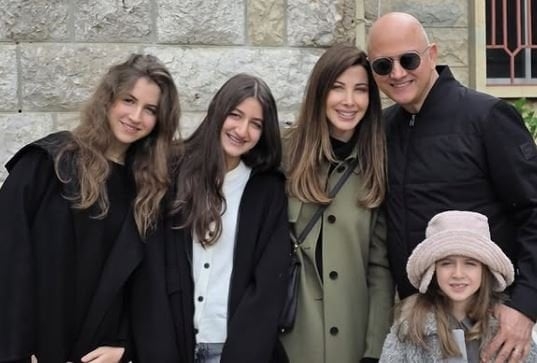 بلفتة رومانسية.. نانسي عجرم تخطف الأنظار مع زوجها