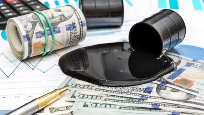 وسط مخاوف من الركود العالمي.. سعر النفط عالميا يصعد بنسبة 1%