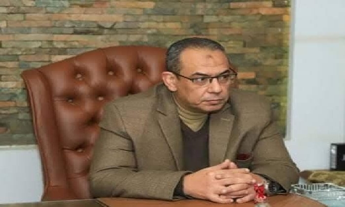 مدير تعليم السويس يُحيل مخالفات «الفنية الزراعية» للتحقيق ويؤكد: لا تهاون مع المقصرين