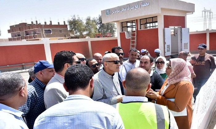 ضمن «حياة كريمة».. محافظ الأقصر يضع اللمسات الأخيرة لافتتاح محطات الصرف الصحي بإسنا