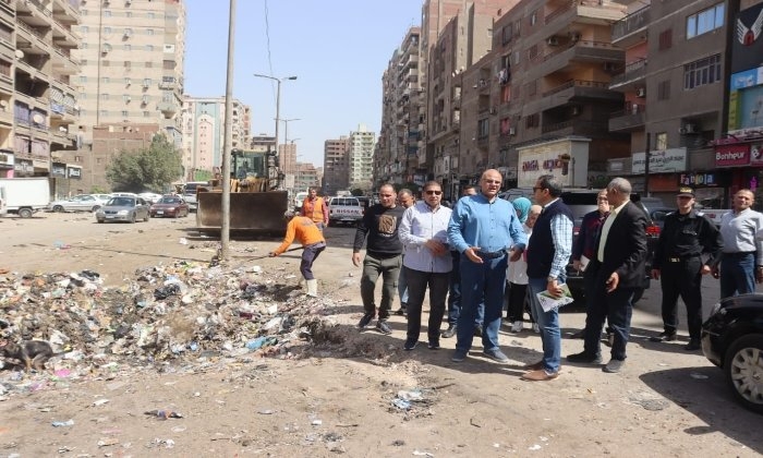 محافظ القليوبية يتابع أعمال النظافة ورفع الإشغالات بأحياء شبرا الخيمة