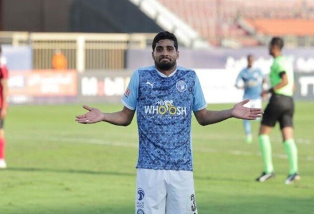 المريخ البورسعيدي: لا توجد أي أزمة مع بيراميدز بسبب صفقة إبراهيم عادل