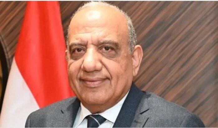 وزير الكهرباء: لا انقطاع للتيار.. واستخدام الوقود البديل والطاقات المتجددة ساعد في تلبية الاحتياجات