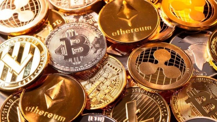 خبراء يكشفون لـ«الأسبوع» مخاطر العملات المشفرة وأسباب صعودها ومستقبلها