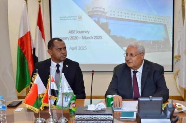 وزير زراعة مدغشقر يزور البنك الزراعي ويبحث سبل تعزيز التعاون
