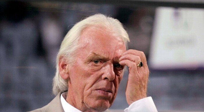 وفاة مدرب ريال مدريد السابق الهولندي بينهاكر عن 82 عاما