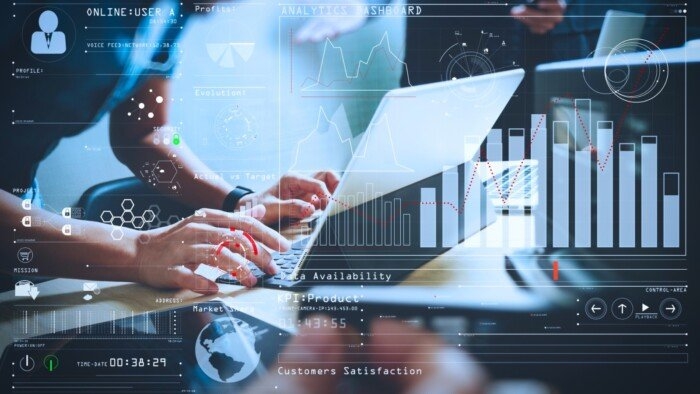 كامل توفيق: «مبادرة الرواد الرقميون تعزز مهارات الشباب في تكنولوجيا المعلومات وتدعم الاقتصاد»