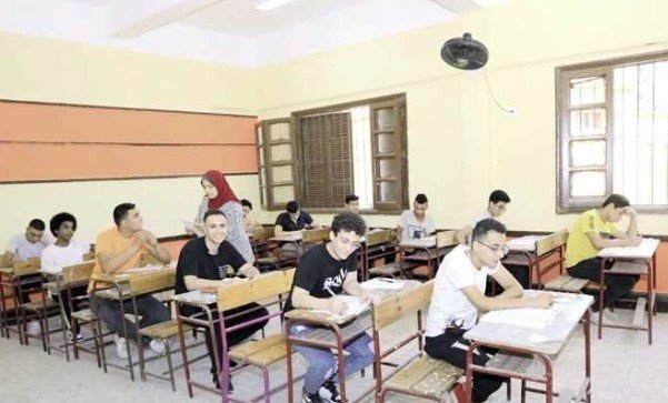محافظ أسيوط: نعمل على تصحيح أخطاء الماضي في التعليم