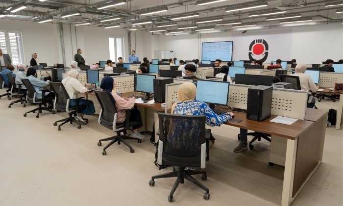 الجامعة اليابانية في الإسكندرية تنظم اختبارات القبول لمنحة جايكا للطلاب الفلسطينيين