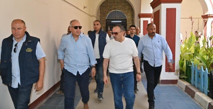 محافظ أسيوط ووزير الري يتفقدان أعمال تطهير ترعة المعنا وفم الترعة الإبراهيمية