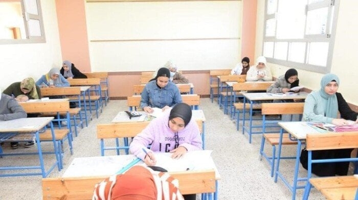 تعليم المنيا: التحقيق جارٍ لمعرفة المسؤول عن تحويل فصل بمدرسة إلى مكتب