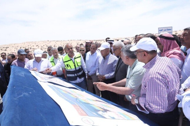 بطول 341 كيلو متر.. وزير النقل يتفقد أعمال إنشاء خط سكة حديد «بئر العبد