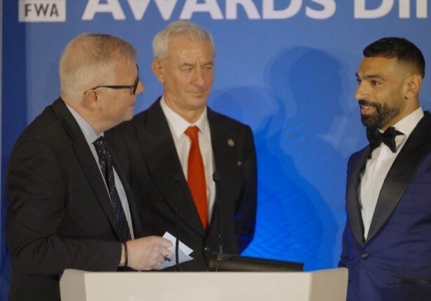 محمد صلاح: أريد أن أكون أول لاعب يفوز بجائزة رابطة الكتاب 4 مرات