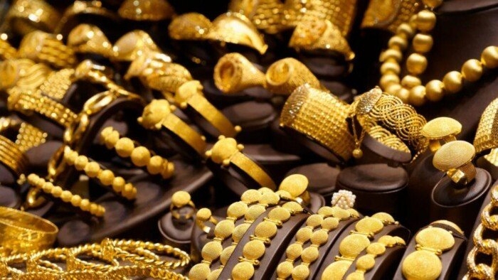كم سعر الذهب في نهاية التعاملات المسائية الجمعة 23-5-2025؟