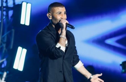 أحمد سعد يوجه رسالة لجمهوره من مسجد أبي حنيفة النعماني في بغداد «فيديو»