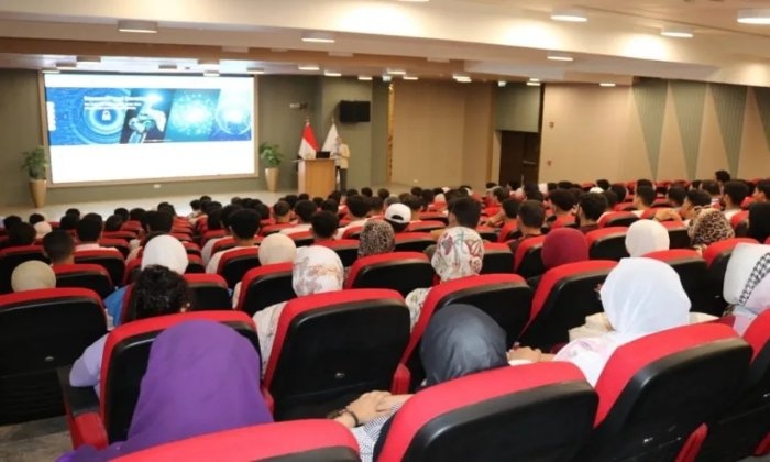 150 طالبًا من جامعة الدلتا التكنولوجية في المنوفية يقومون بزيارة المعهد القومي للاتصالات
