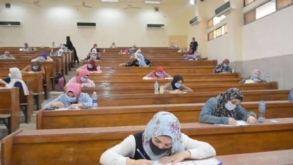 ضوابط امتحانات نهاية العام 2025 لطلاب الجامعات