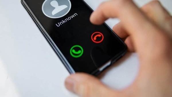 إيقاف للأجهزة وقوائم حظر للأشخاص.. «تنظيم الاتصالات» تتصدى لظاهرة المكالمات الترويجية