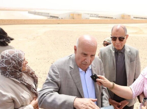 محافظ المنيا يتفقد مشروع « أمهات الدواجن» الأكبر بالشرق الأوسط.. 156 مليون كتكوت سنويًا