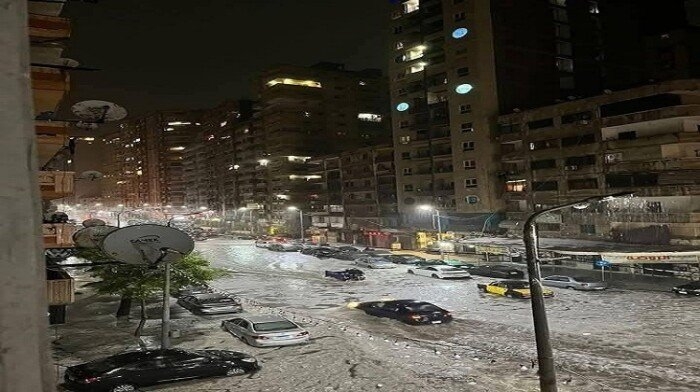 إعصار وعاصفة رعدية تضرب الإسكندرية.. رفع حالة الطوارئ وغلق المدارس