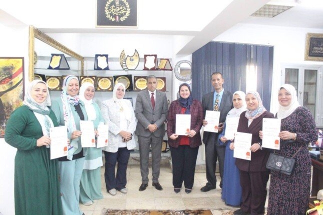 وكيل تعليم الجيزة يكرم مدربي برنامج TEA التابع للمركز الثقافي البريطاني
