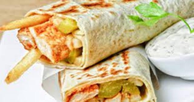 «ولادك هيحبوها».. طريقة عمل شاورما الفراخ السوري في المنزل