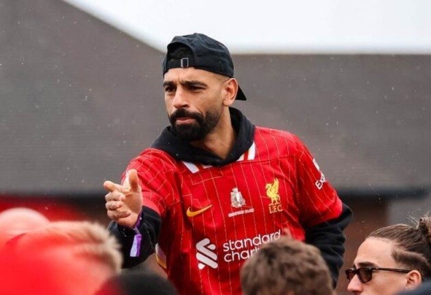 محمد صلاح يهنئ الأمة الإسلامية بحلول عيد الأضحى
