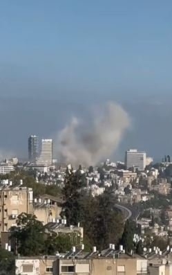 أنباء عن سقوط 3 صواريخ على الأقل في إسرائيل