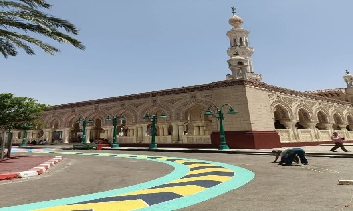 تنفيذي قنا يستعد لتجهيز ساحة مسجد سيدي عبد الرحيم القنائي لصلاة عيد الأضحى