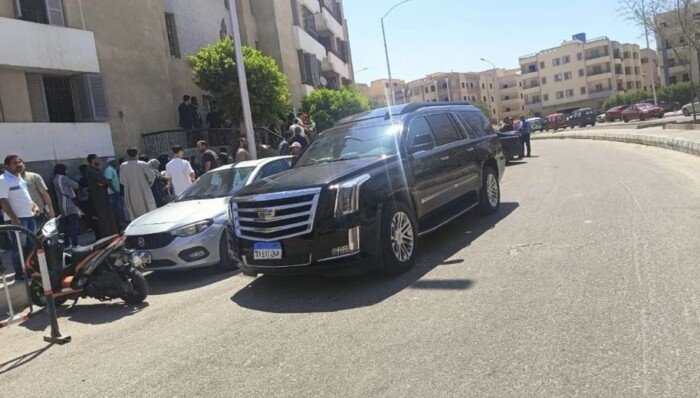 بعد التصالح والتنازل الرسمي.. وصول محمد رمضان لمتابعة جلسة معارضة نجله