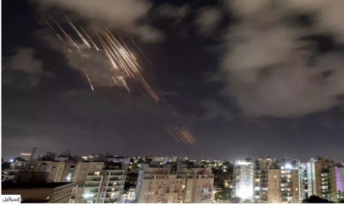 انفجارات ضخمة شمالي إسرائيل جراء الصواريخ الإيرانية