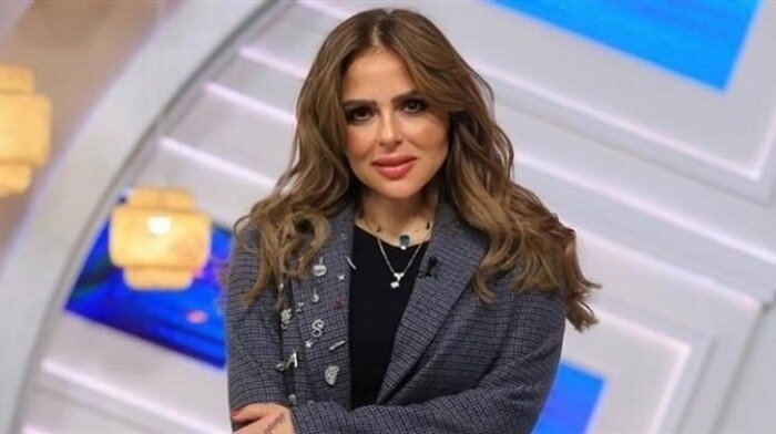 نسبتها لنفسها.. مها الصغير في ورطة بسبب لوحة للفنانة الدنماركية ليزا نيلسون