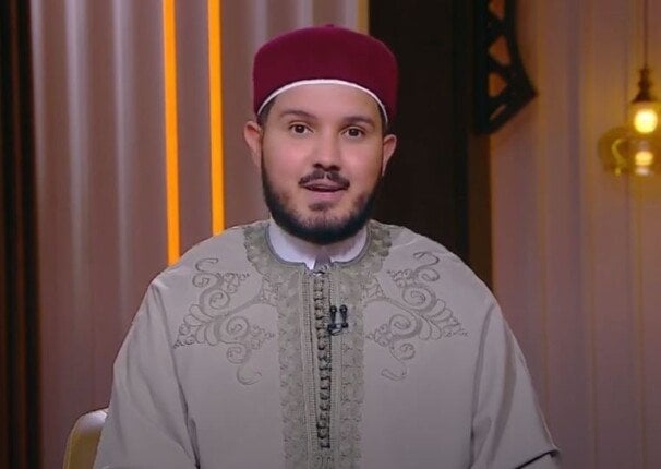 الشيخ أحمد الطلحي يوضح أسرار الصلاة المشيشية ونداء الحضور مع الحق