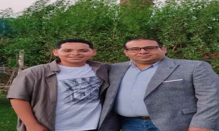 حزن يسود الفيوم.. أب ينعى نجليه بعد حادث مأساوي وإصابة طفلته الثالثة