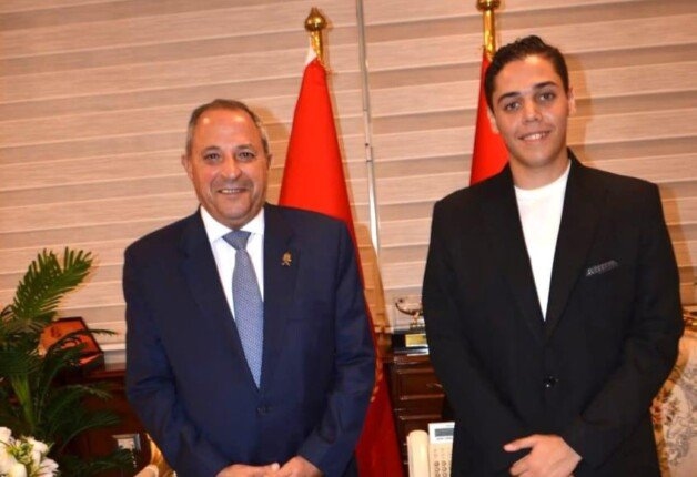 محافظ بورسعيد يستقبل شباب «بالشباب نقدر» ويثني على تفوقهم